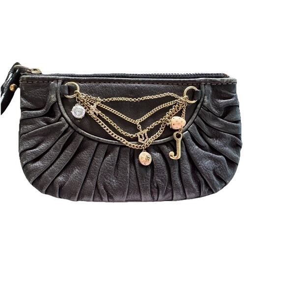 VTG Y2K JUICY COUTURE PLEATED BLACK LEATHER WRISTLET BAG WITH ORIGINAL CHARMS